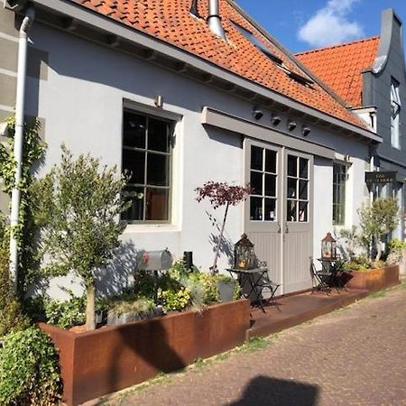 B&B With Or Without De Schuur Зиерикзее Екстериор снимка