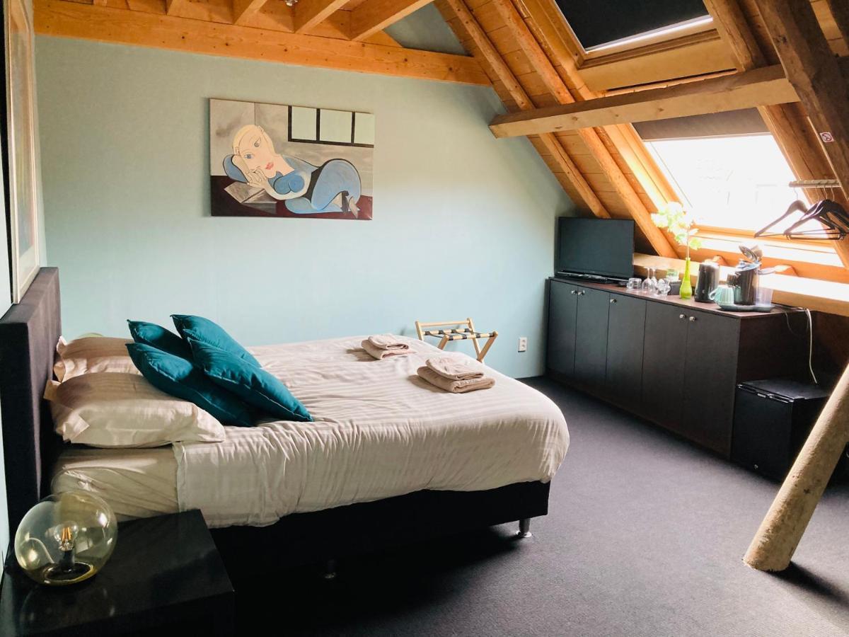 B&B With Or Without De Schuur Зиерикзее Екстериор снимка