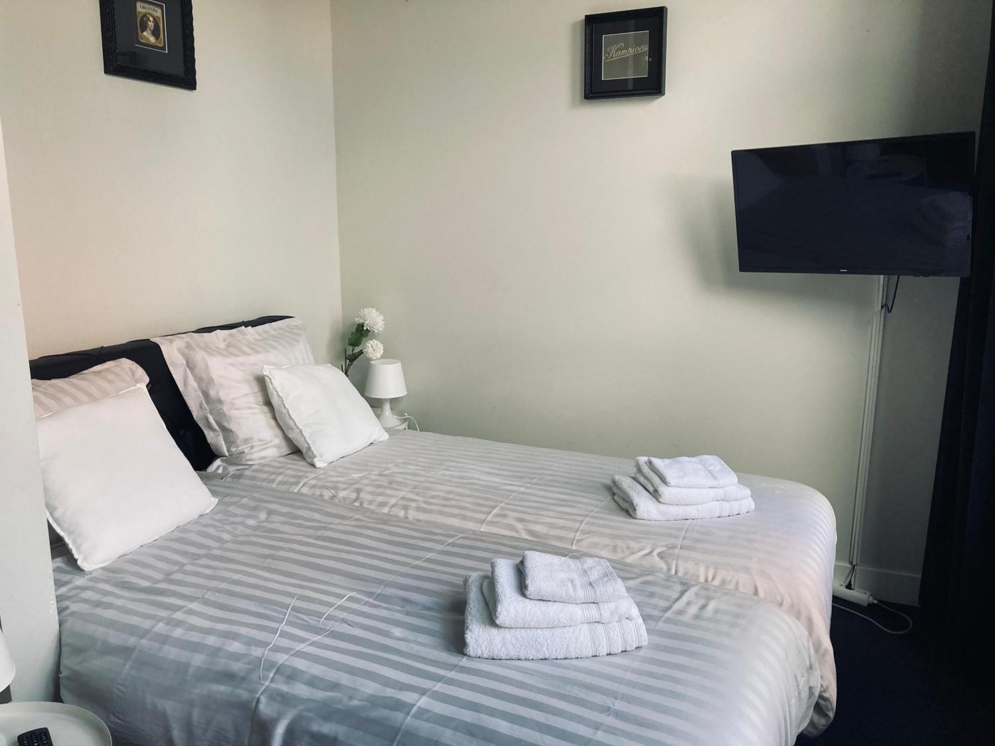 B&B With Or Without De Schuur Зиерикзее Екстериор снимка